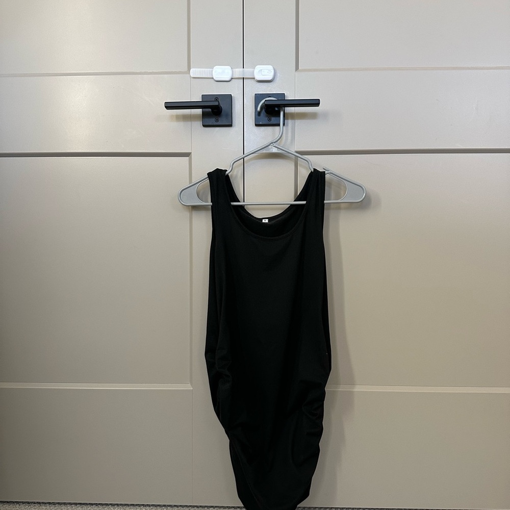 Black Sleeveless Top